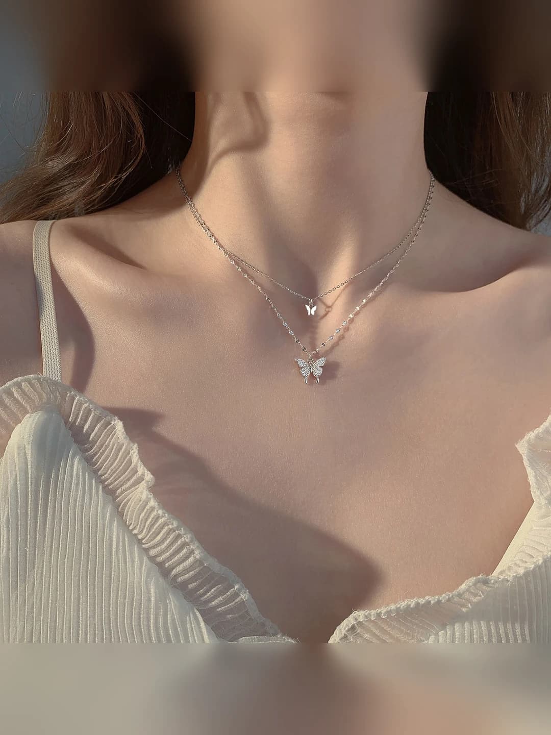 Women's double-layer butterfly pendant necklace: Korean style, geometric shape, 31-40 cm