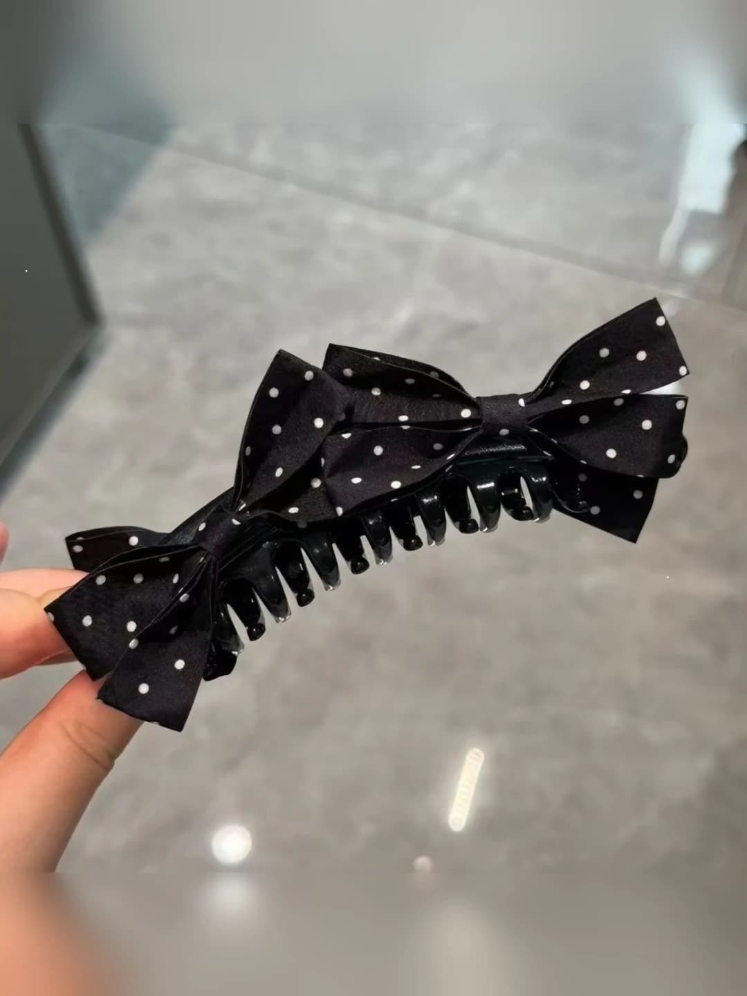 3# Black polka dot - bow banana clip ~13cm