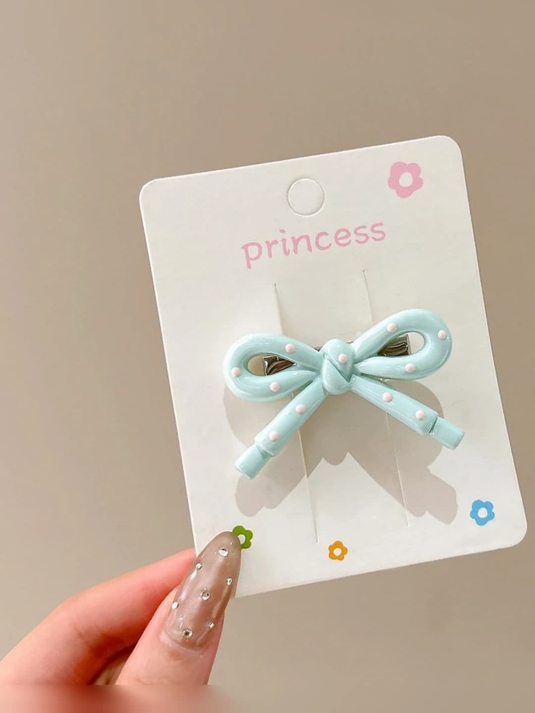 2# Mint green ~5 cm