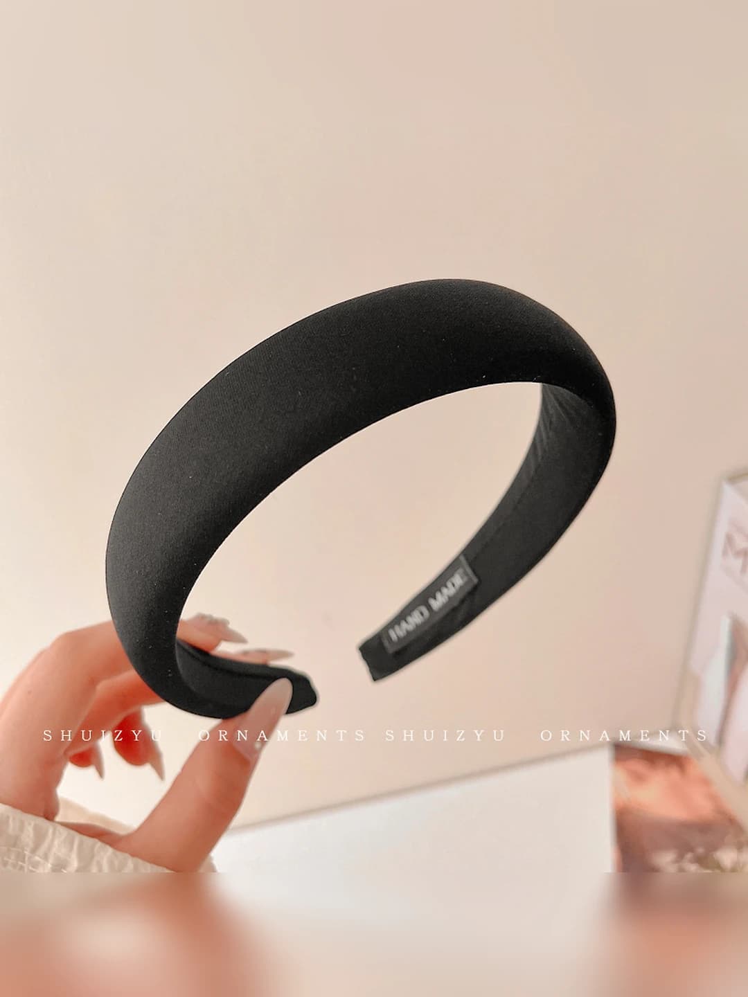 Black, 15 cm