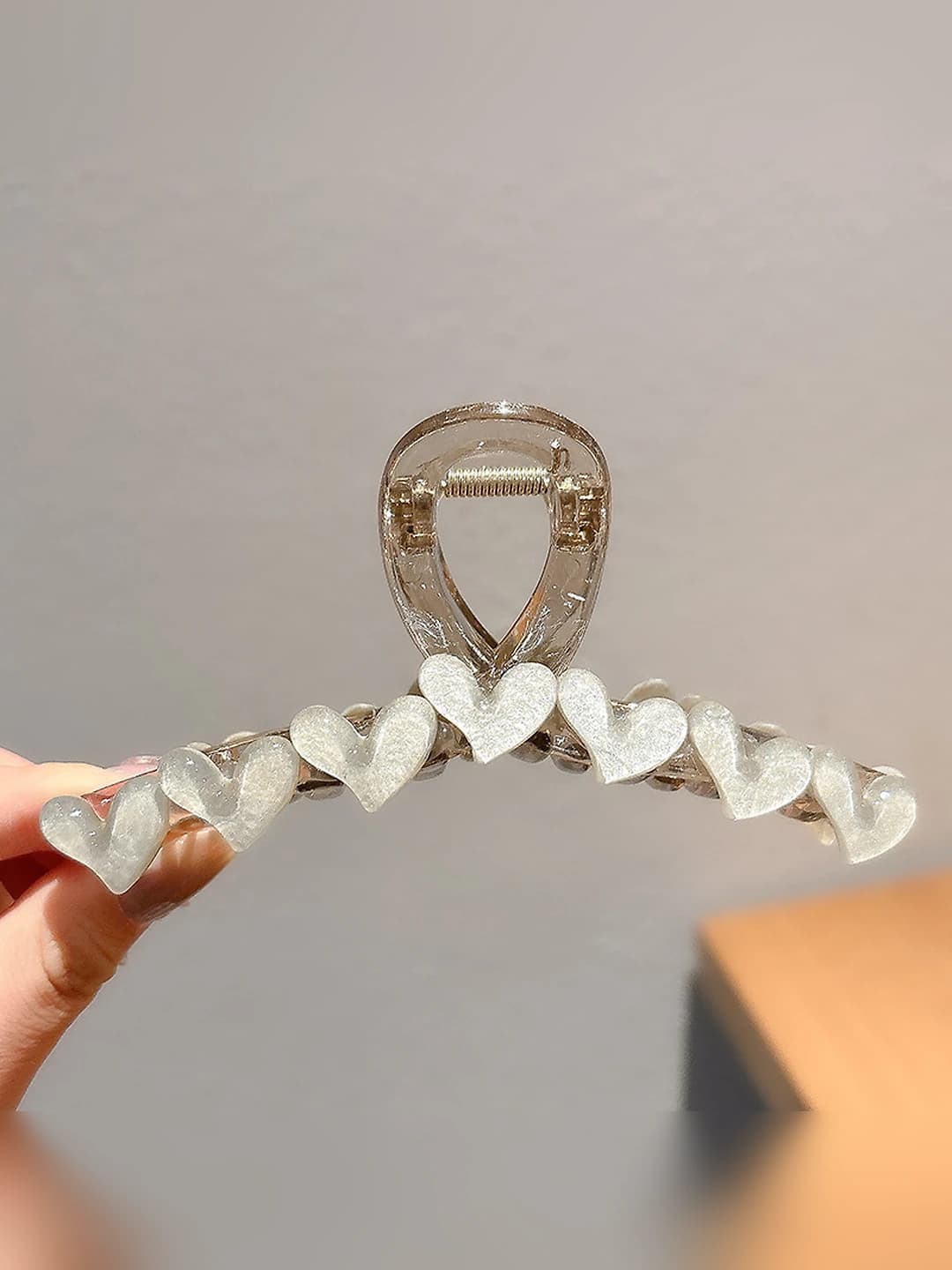 9# Grey-green heart 13 cm