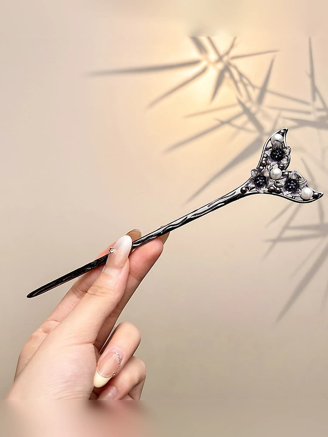 2# Gun black fishtail flower hairpin ~16.3 cm