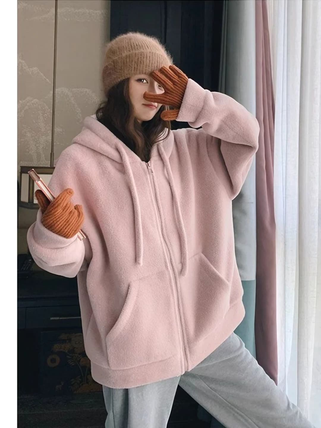 Розовый