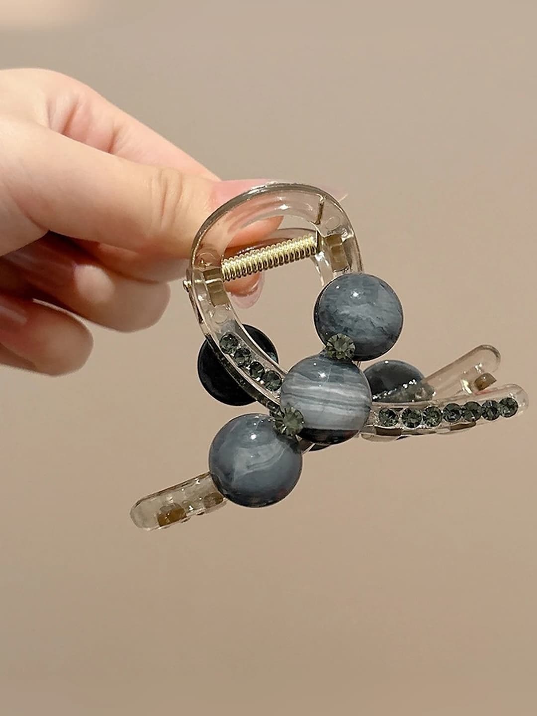 Grey pearl diamond clip - 8 cm