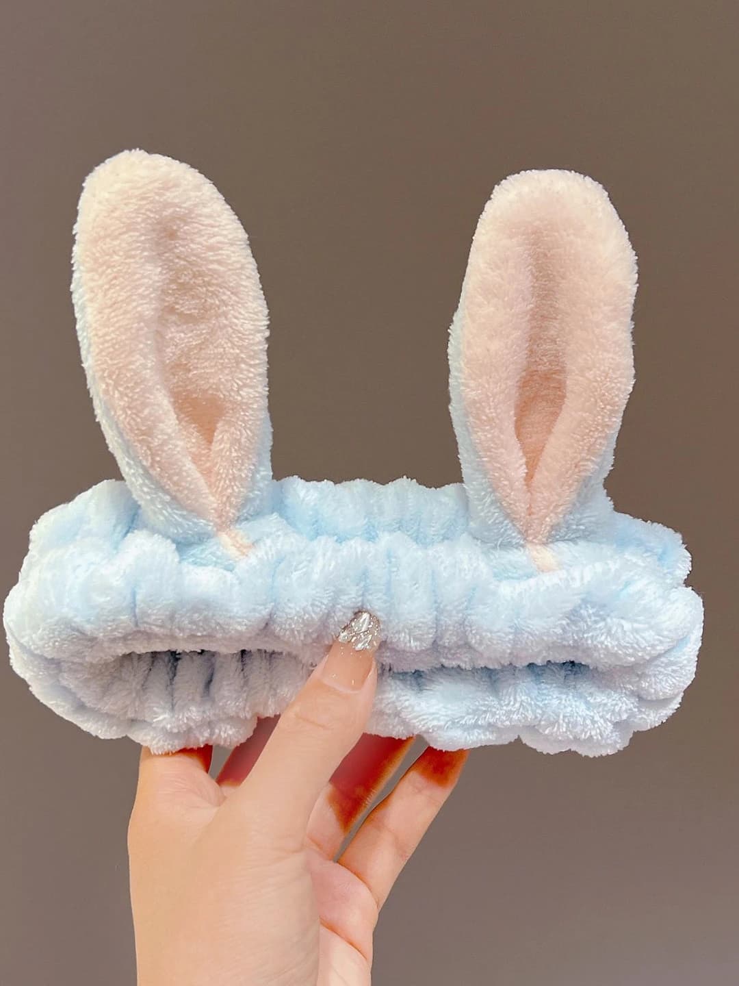 24# Blue rabbit ears, ~19 cm