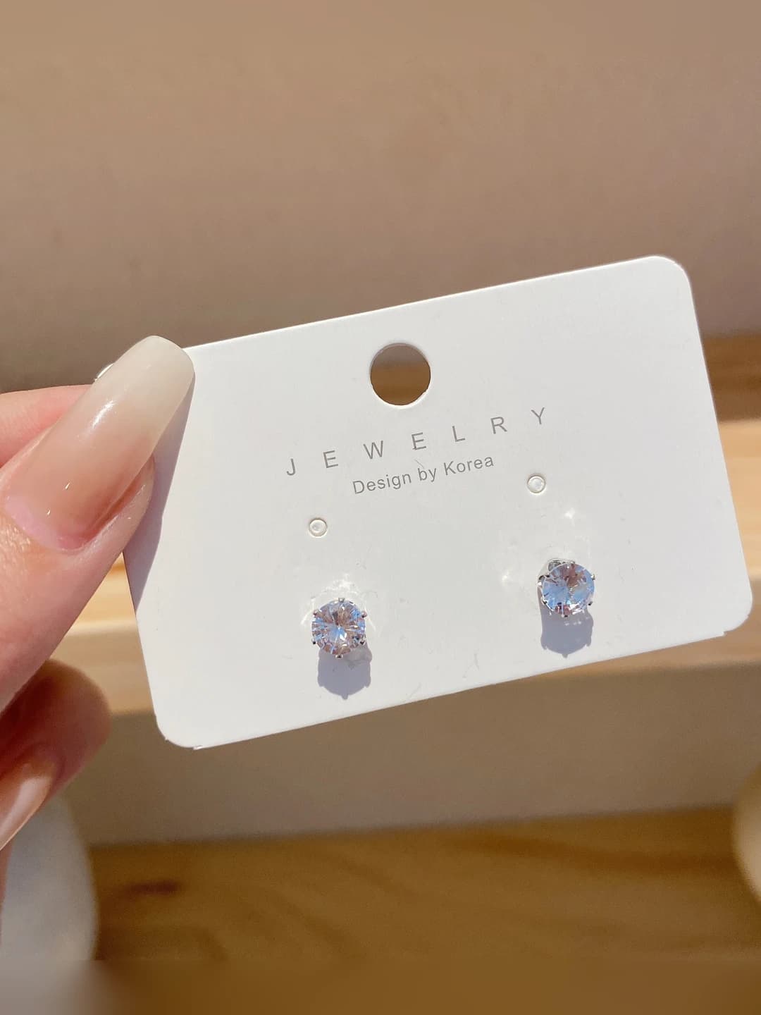 2# Medium zircon studs