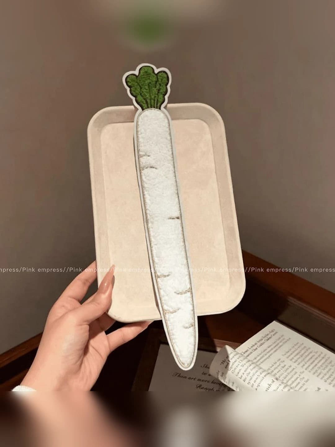 1# Carrot hairpin ~34 cm*4 cm