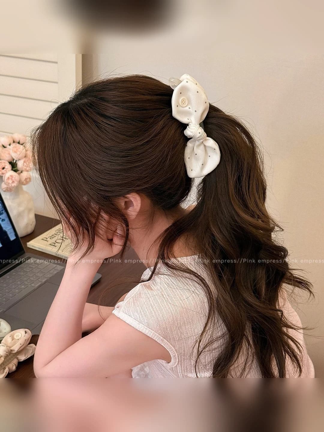 1# Beige bow clip base ~12.5cm