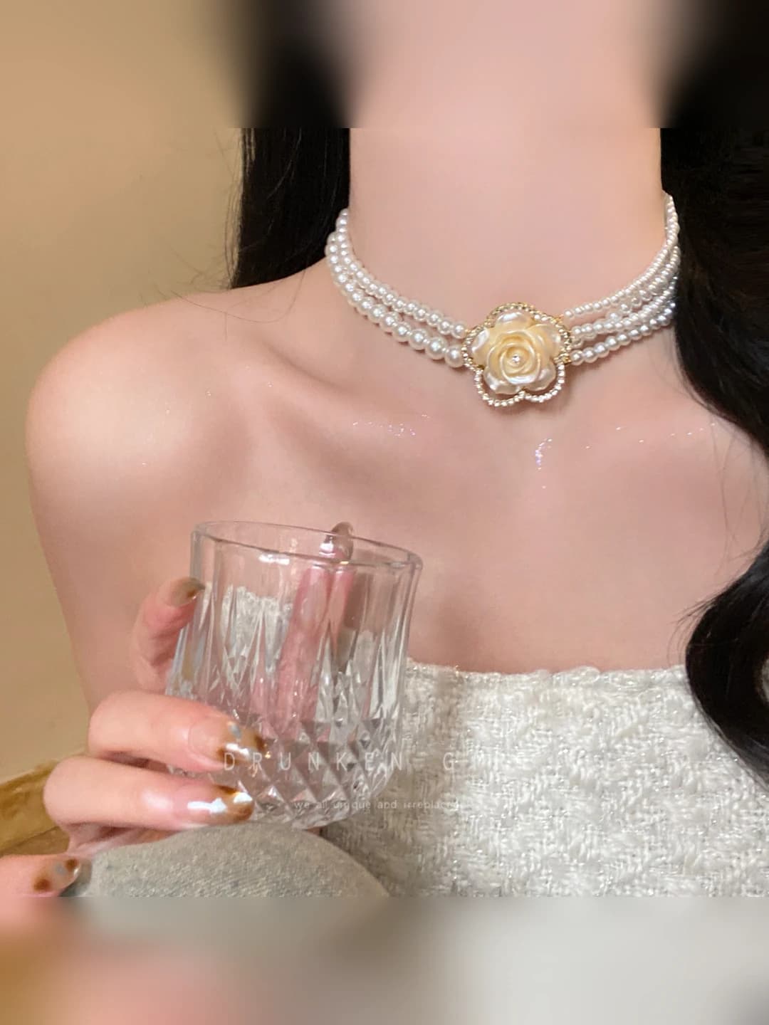 Necklace - Gold - White