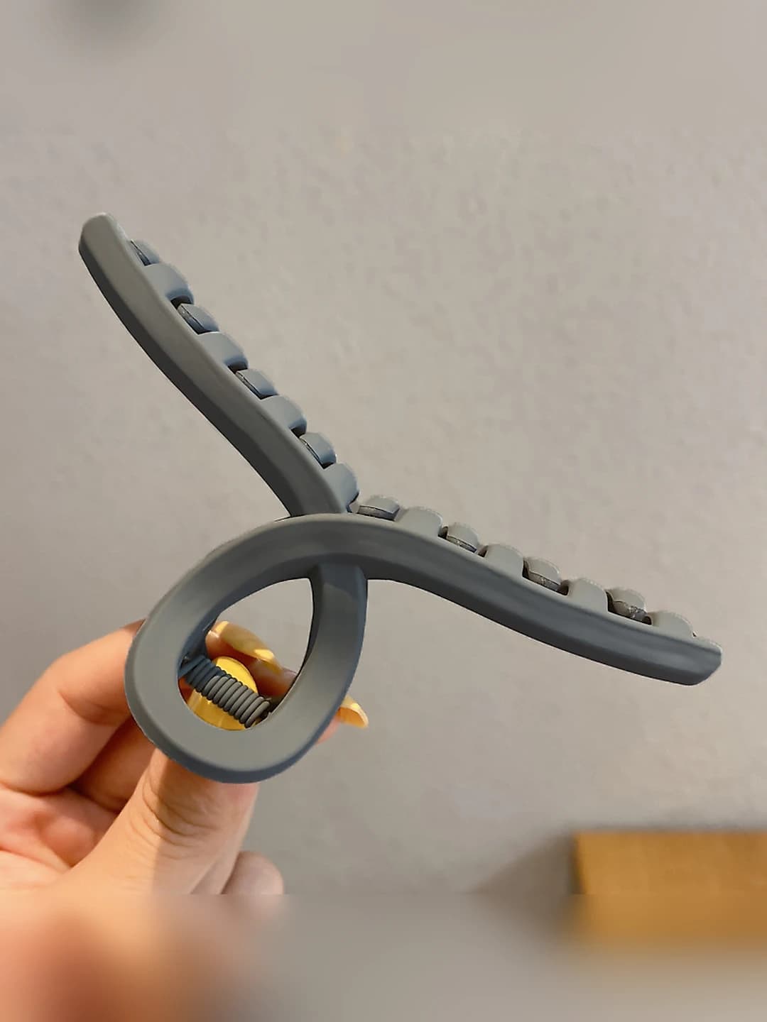 22# Grey-blue Y-shape clip