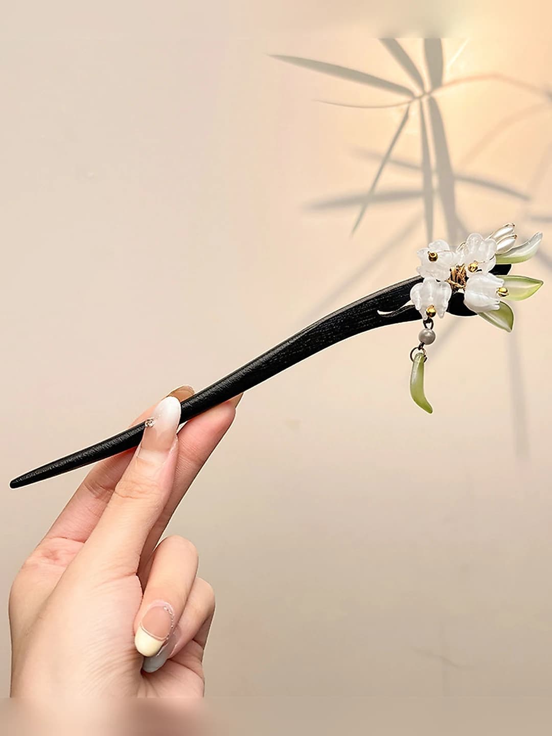 42# Jade color bud hairpin