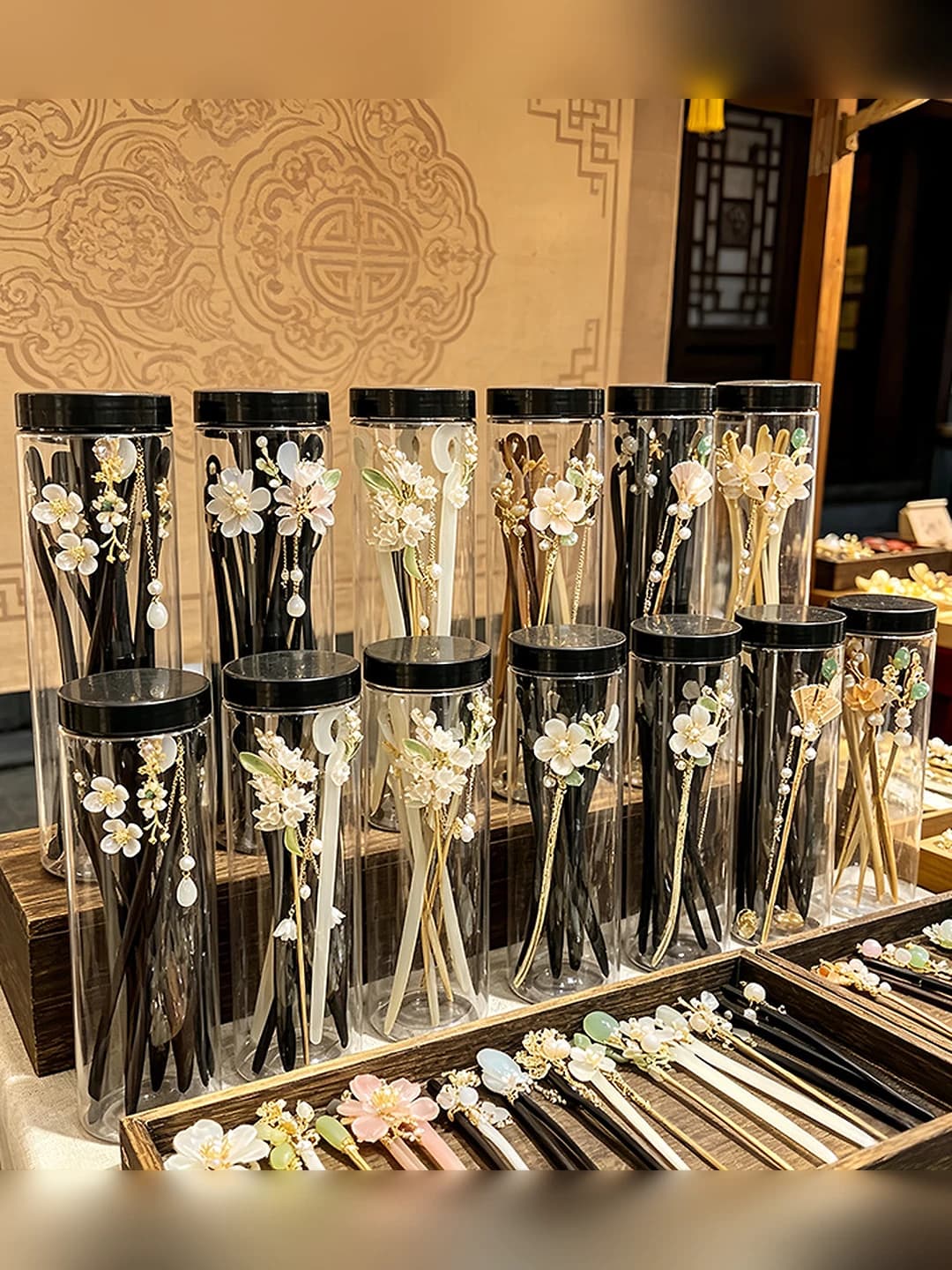 Women's hairpins and bobby pins with floral pattern and tassels made of alloy