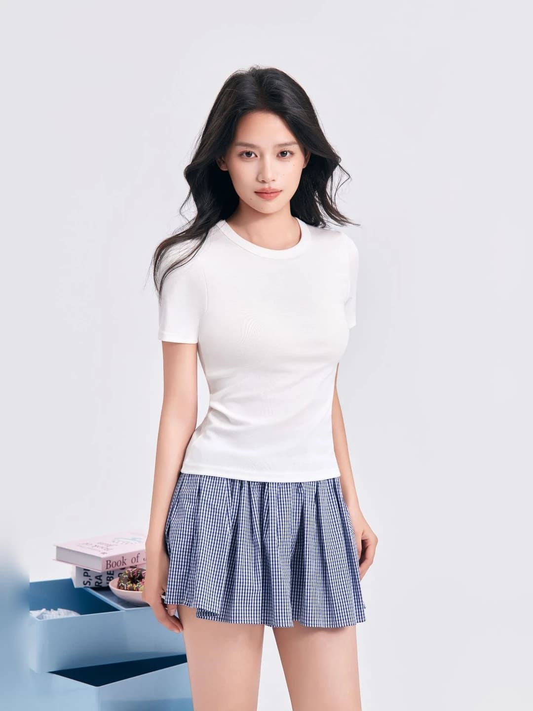 Aurora oq [Kosaliqli T-shirt]