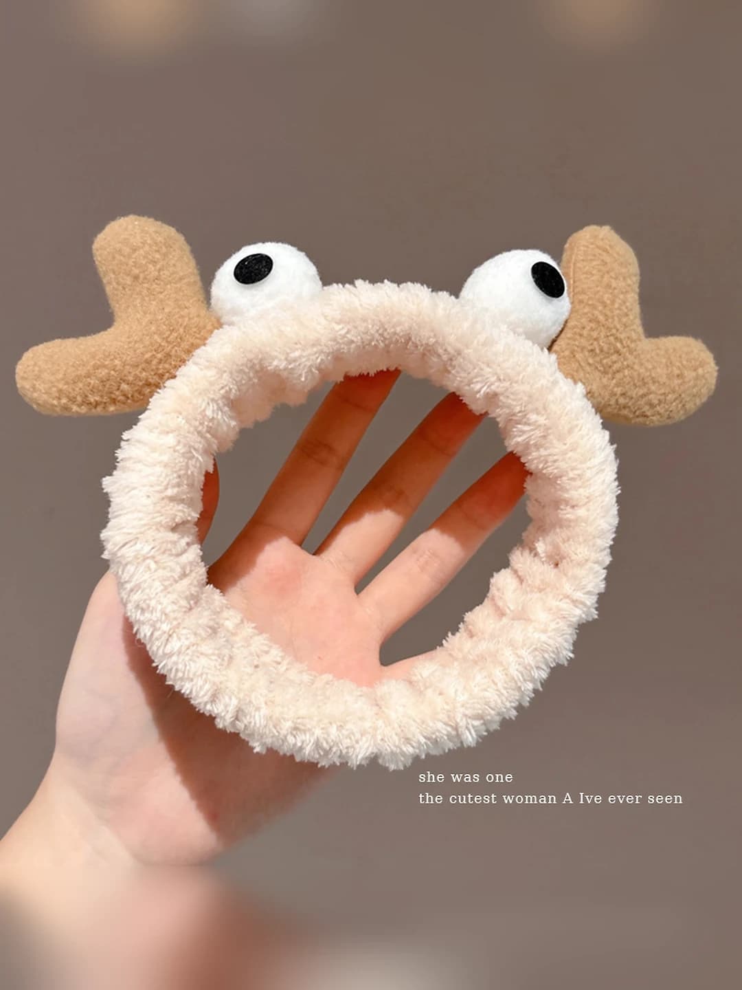 52# Khaki crab, brown