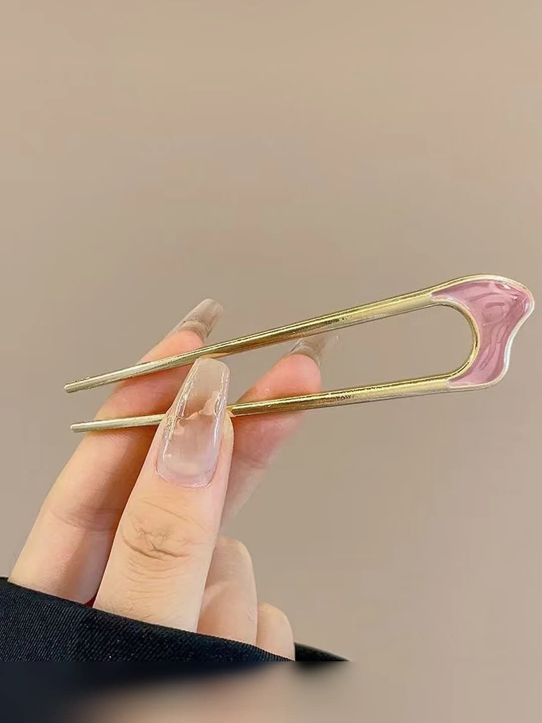Pink curved