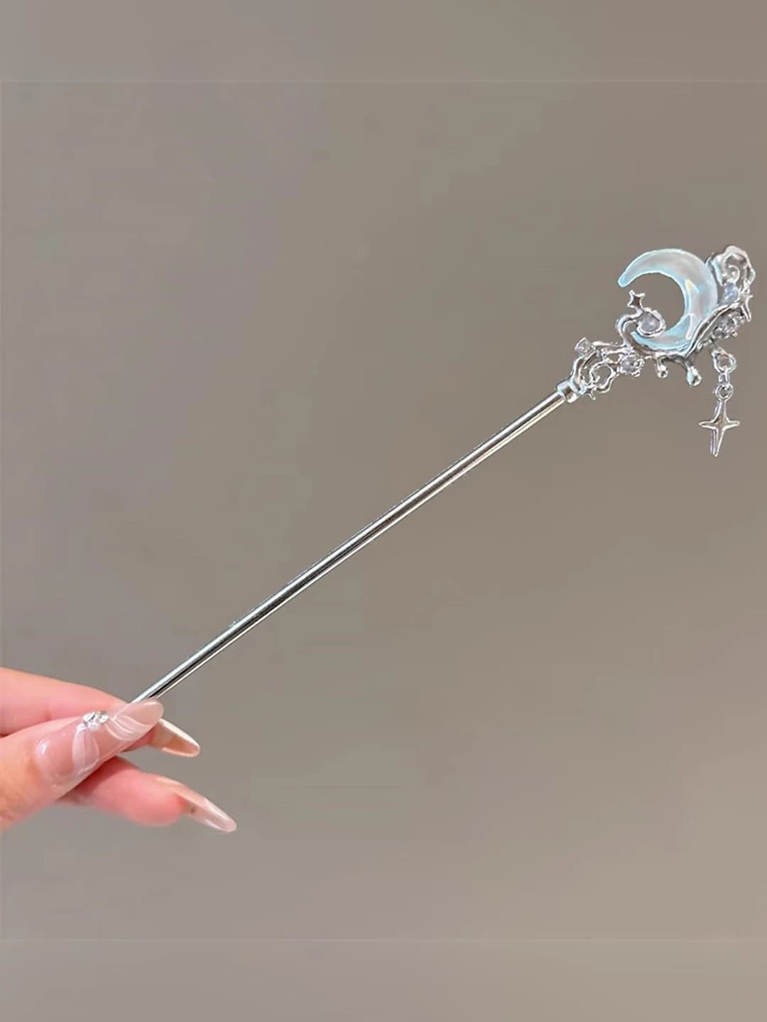 Light blue liquid moon hairpin
