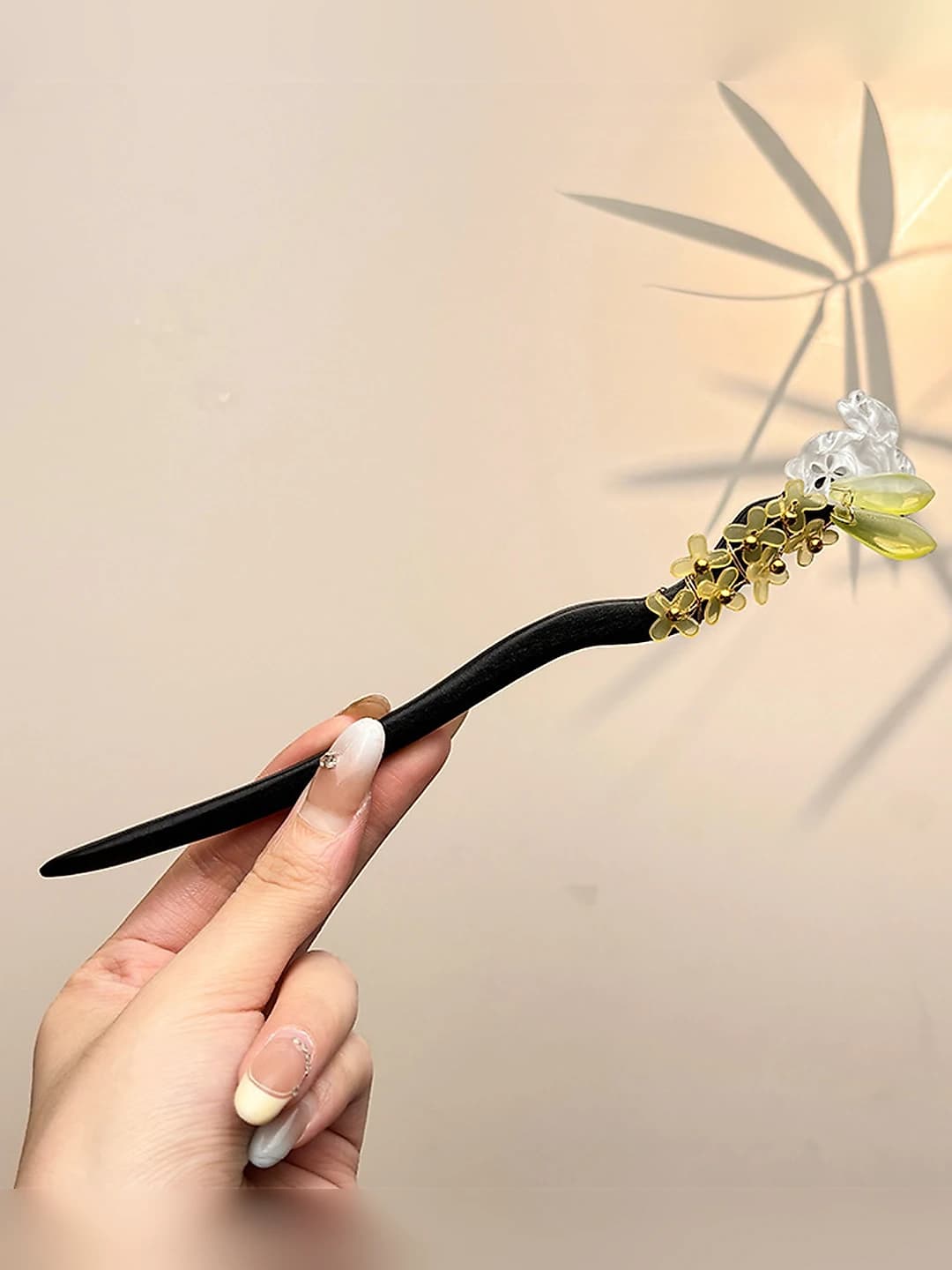 84# Jade rabbit pendant hairpin (bagged)