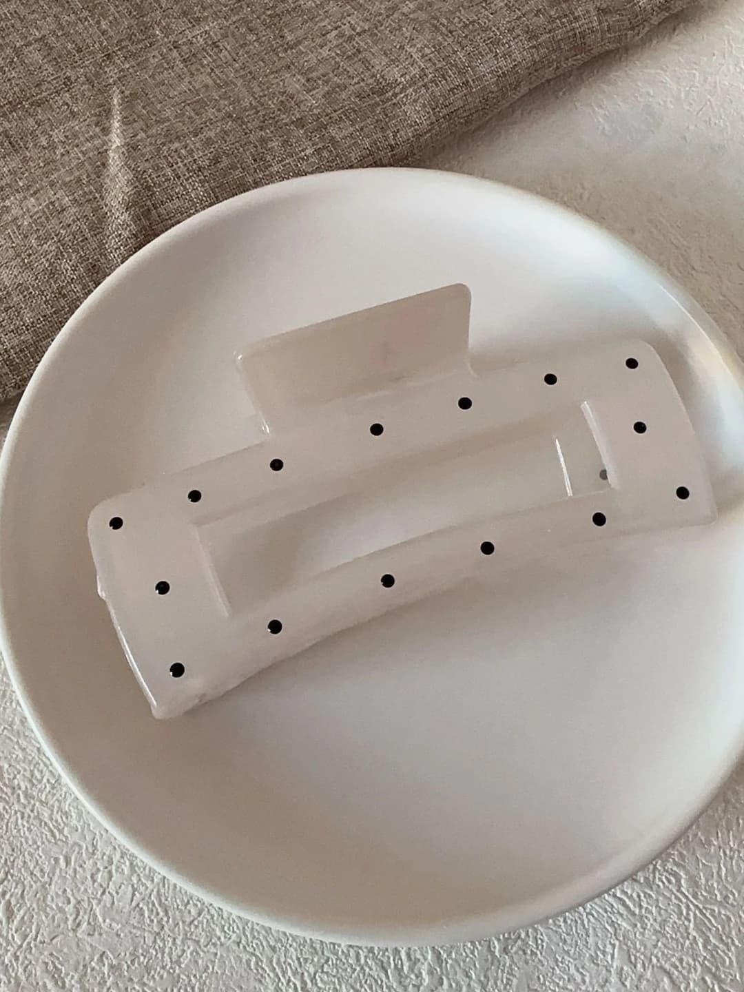 6# Square polka dot clip, 10.5 cm, acrylic
