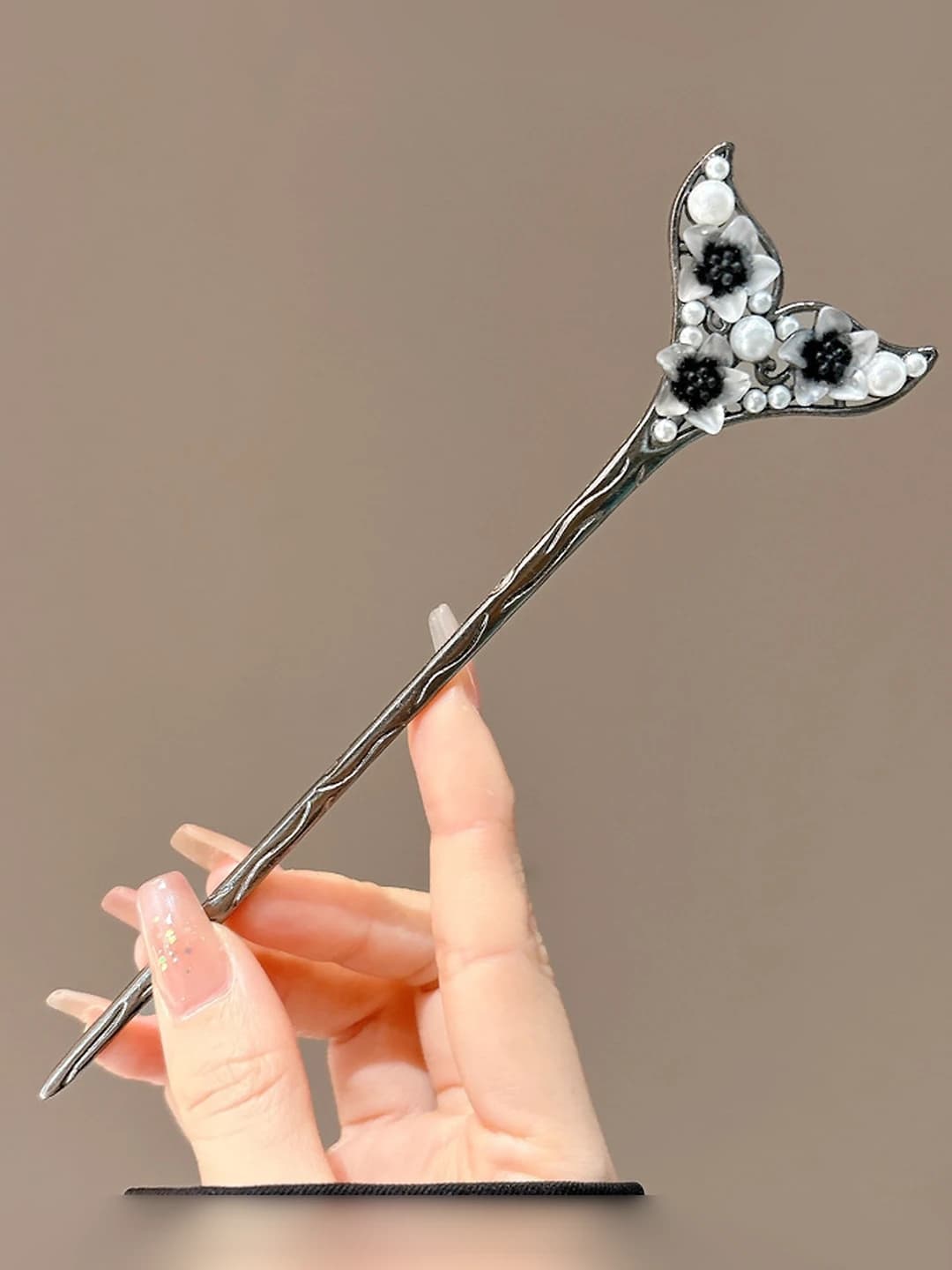 2# Gun black fishtail flower hairpin ~16.3 cm