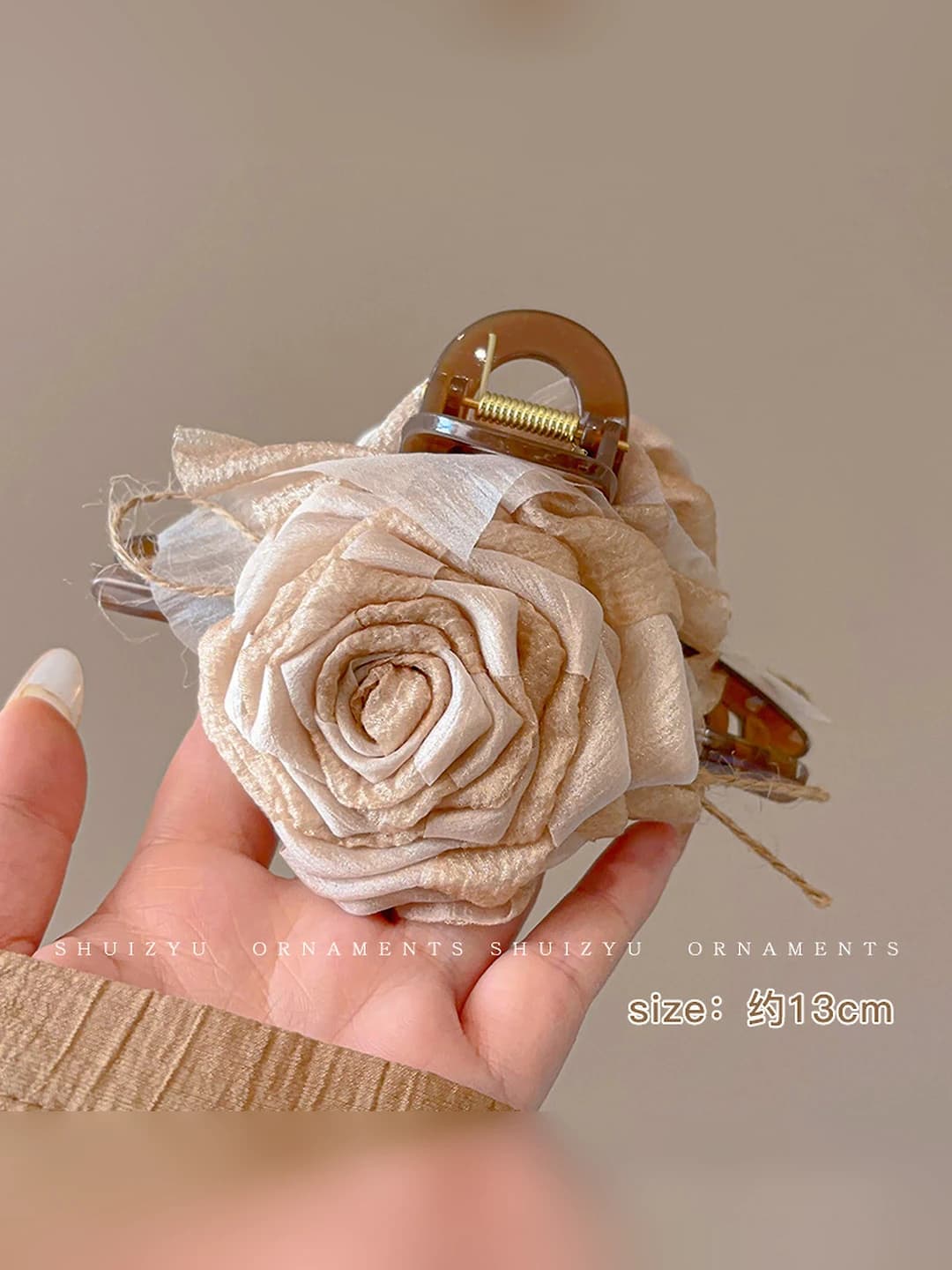 Beige dried rose clip