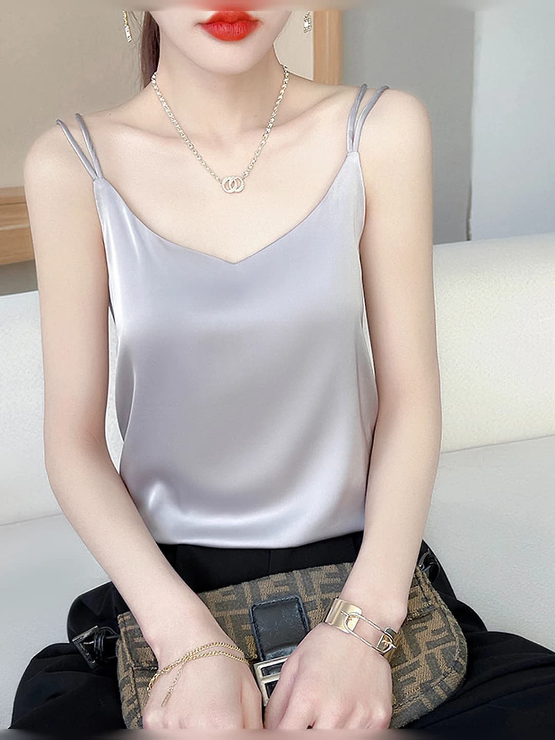 Ayollar uchun bogʻichli top: bahor-yoz va kuz uchun, saten, bir rangli, bo'sh (oversize) kesim, pidjak ichiga kiyiladigan mayka