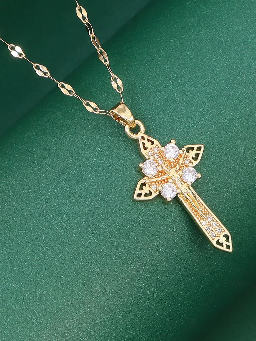 Women's cross pendant necklace with 18k gold plated copper and zirconia