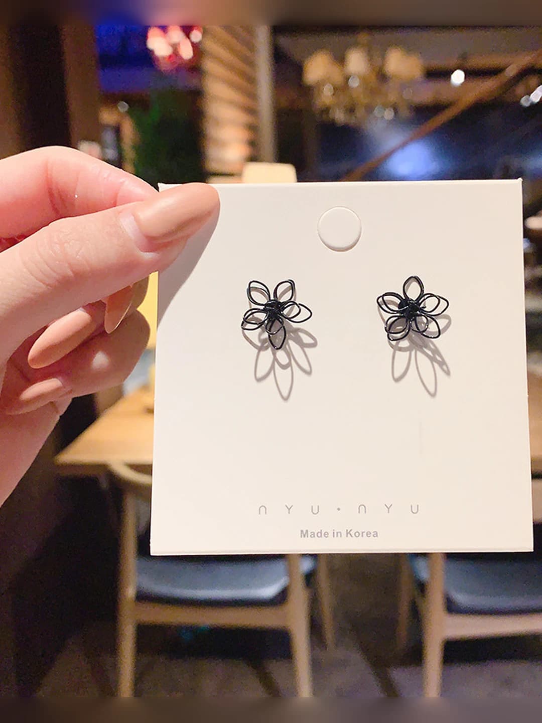 21# Black flowers