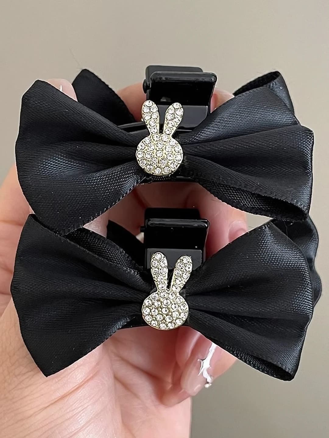 Rabbit bow, 1 pair, ~3.5 cm
