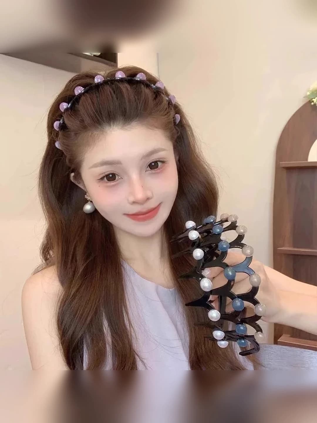 Women's Korean style beaded headband with line and circle design elements, non-tightening fit and high crown effect