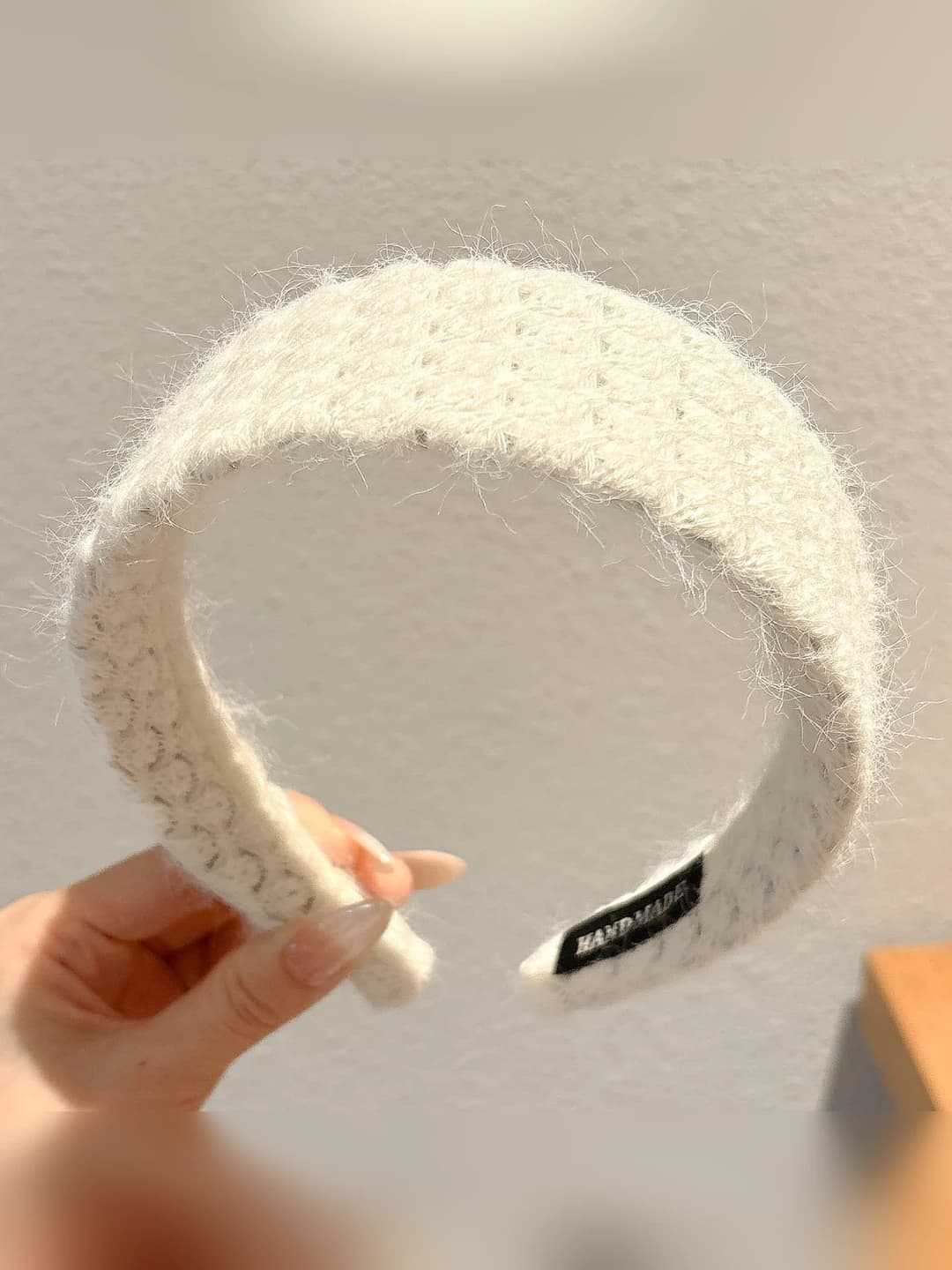 Off-white wide band - width 4.3 cm