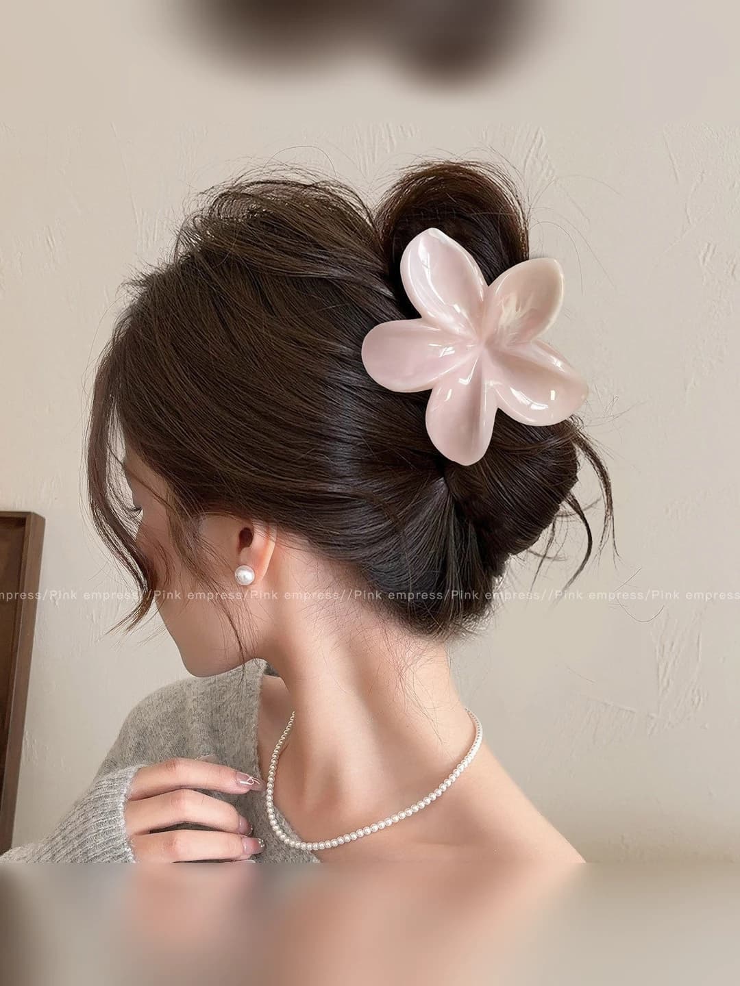 2# Pink semicircle clip