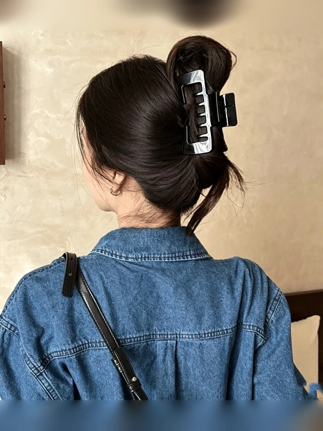 Black clip, 10 cm