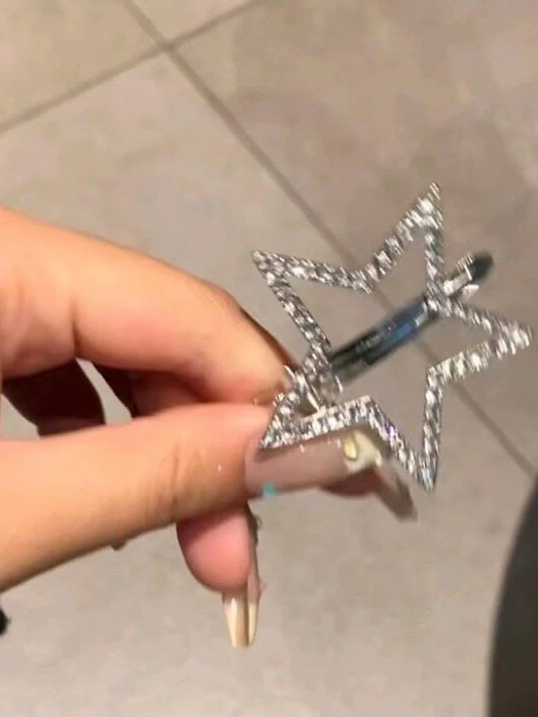 Cut-out star, ~4.5 cm