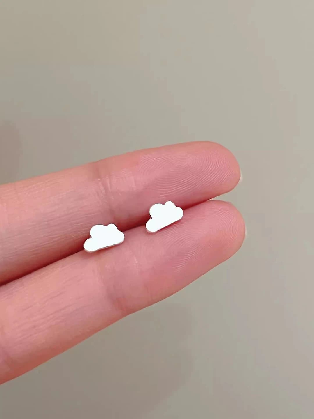 36# Small stud - Cloud
