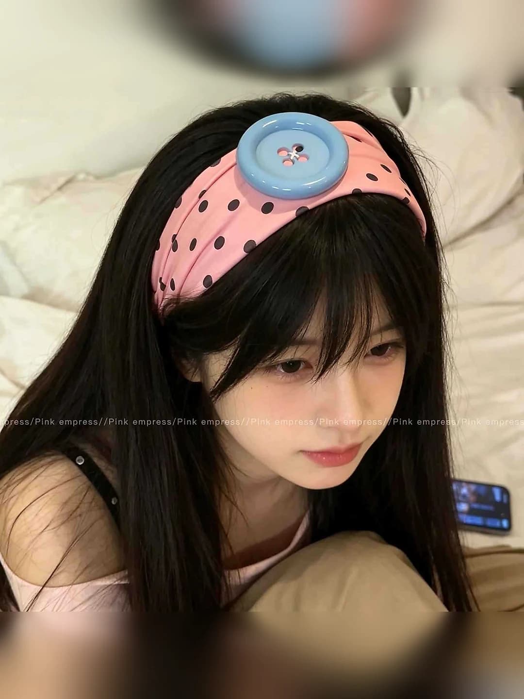 2# Blue button-pink polka dot, 7 cm