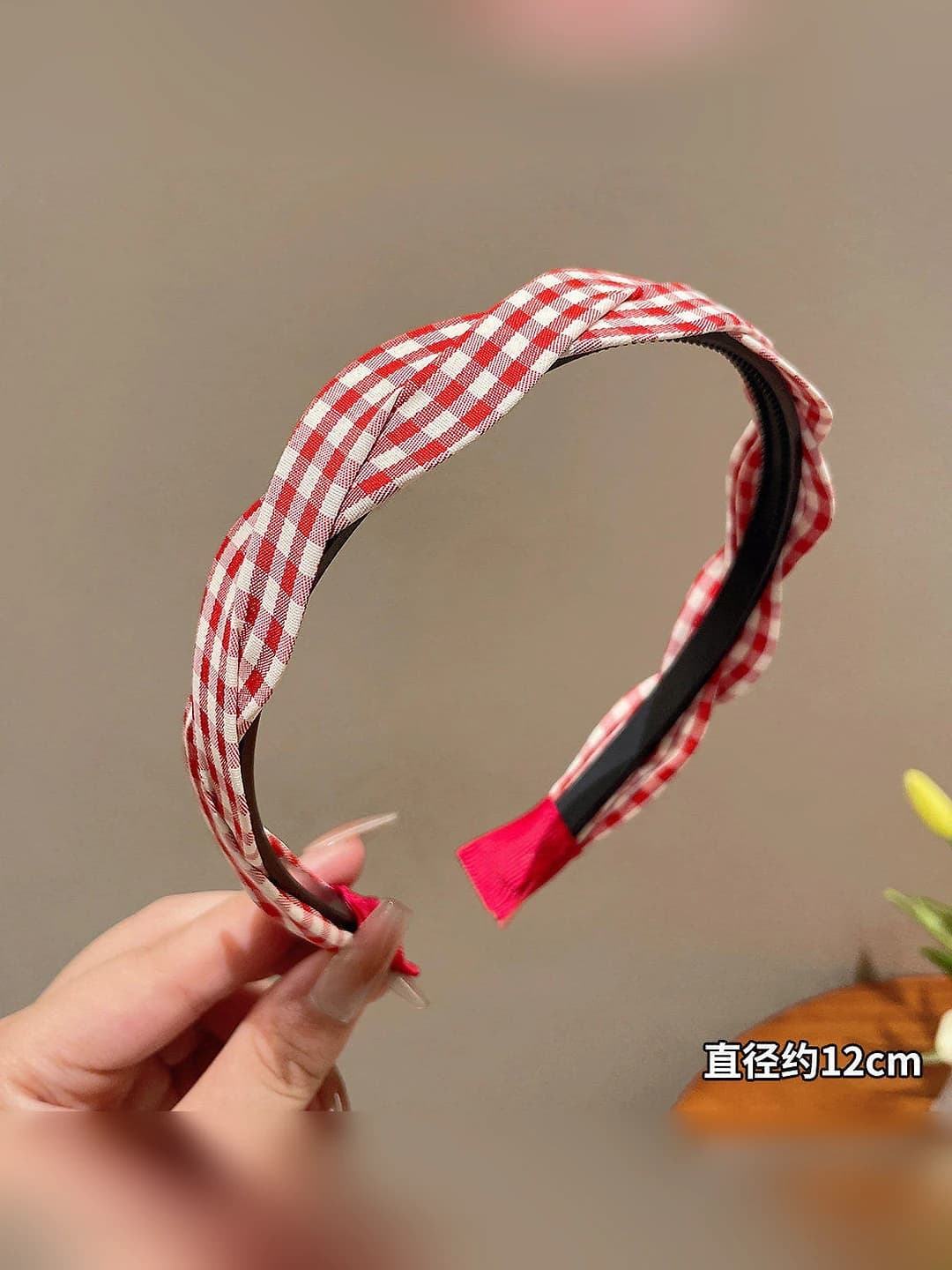 Red - width 3 cm