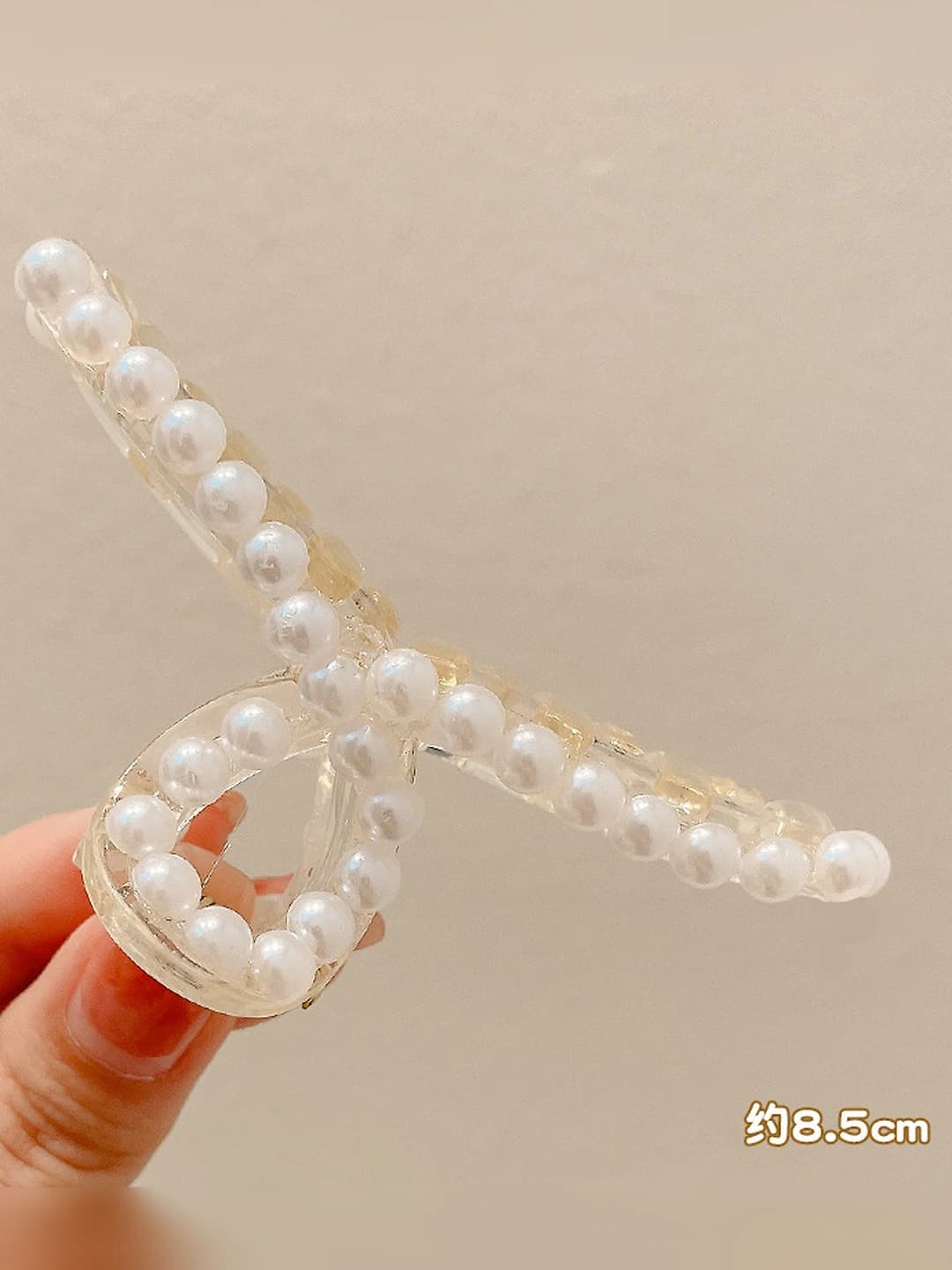 9# Clear pearl hair clip