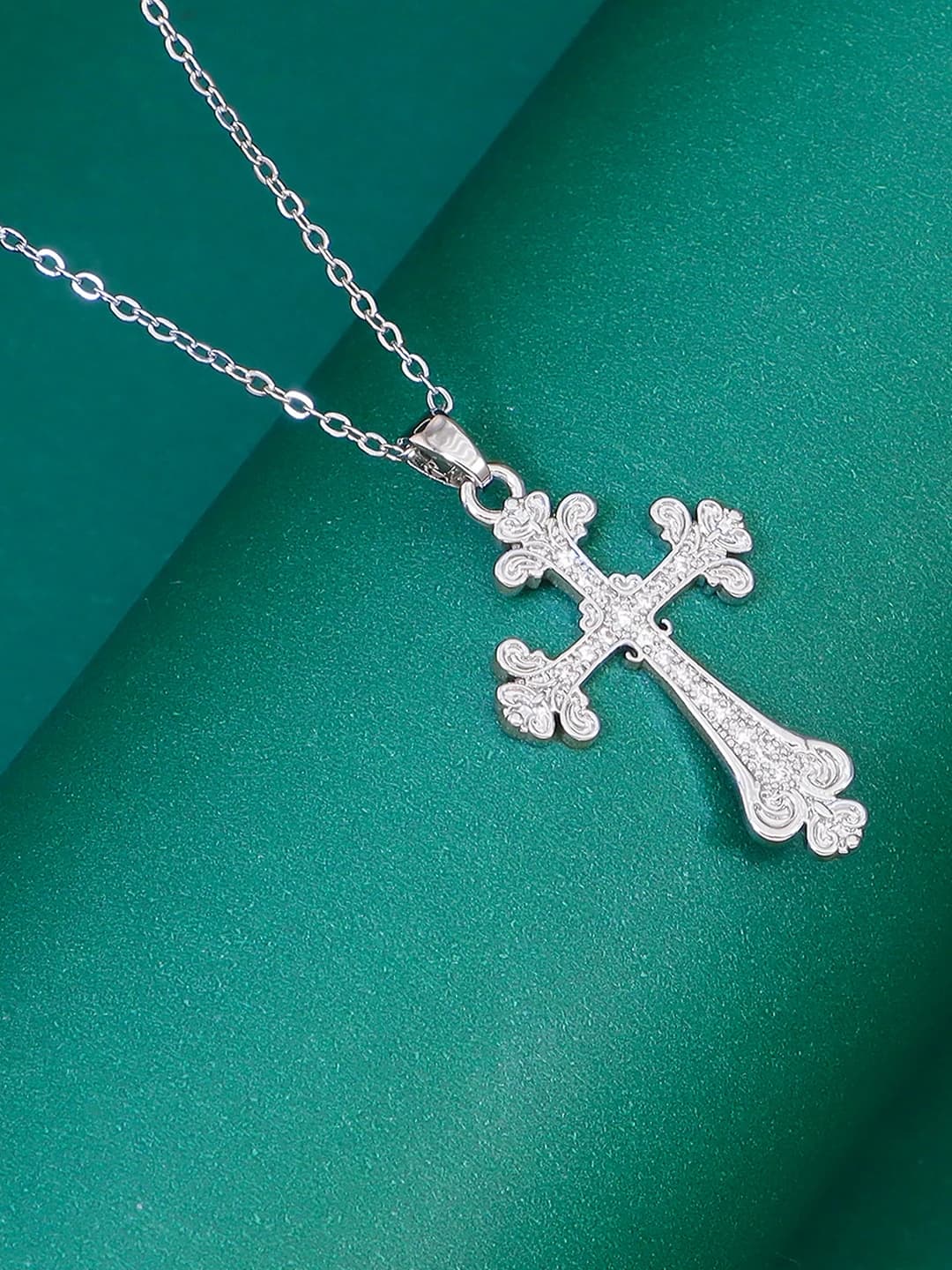 Женское ожерелье с кулоном-крестом из латуни и циркона с покрытием 18K