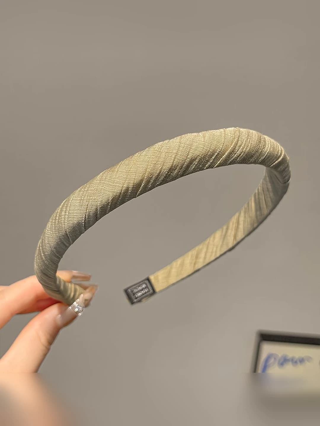 Beige-grey, fabric, ~12 cm