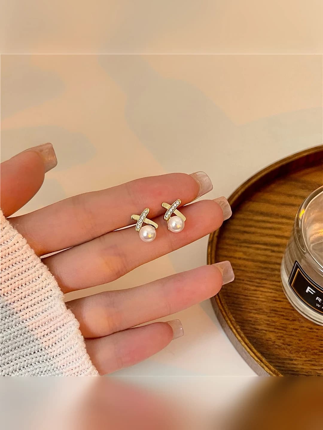 # Earring