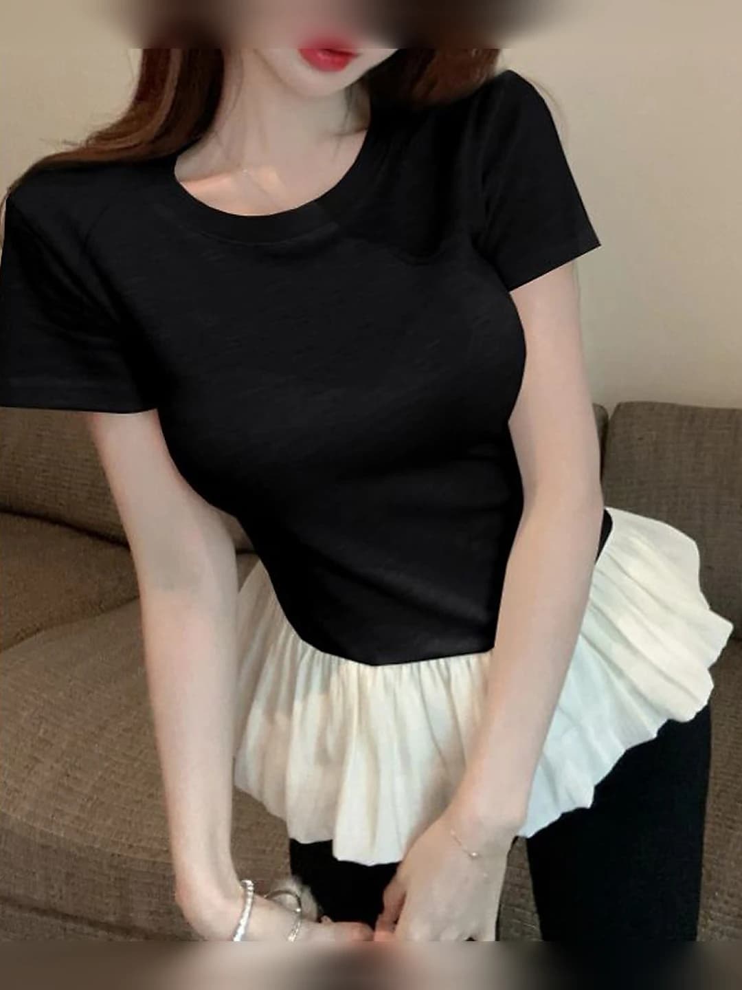 Women's short sleeve t-shirt with crew neck, solid colour, slim fit, slimming, summer