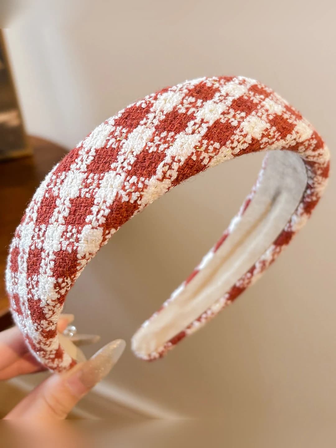 Red-white headband