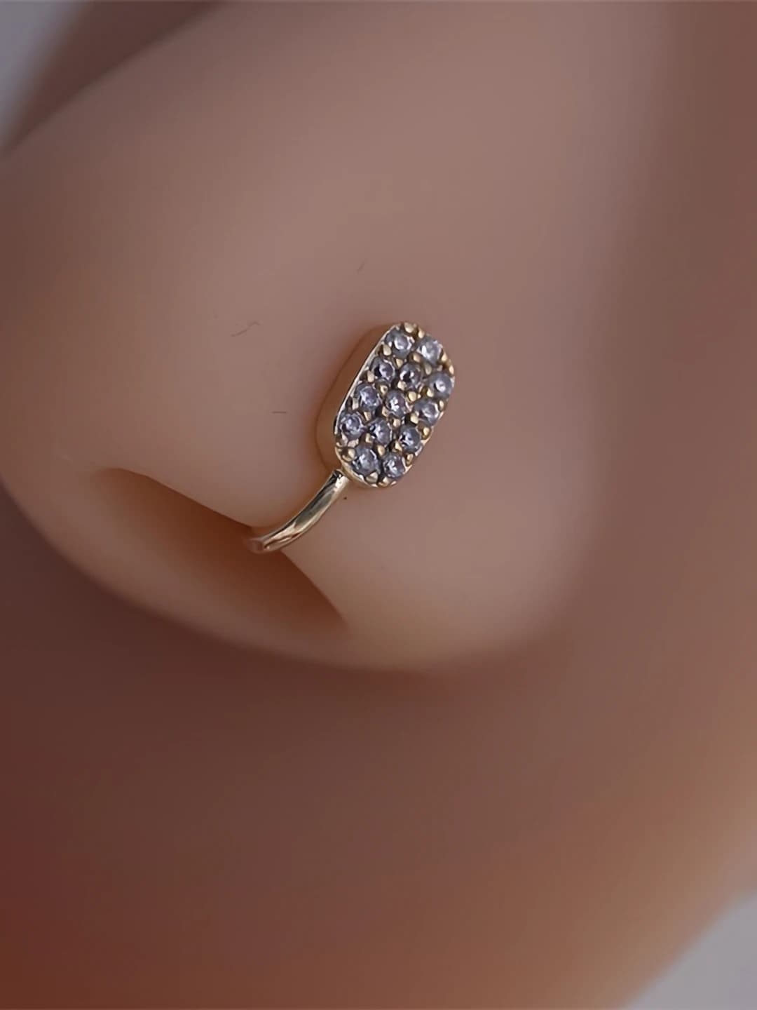 Long bar zircon nose clip