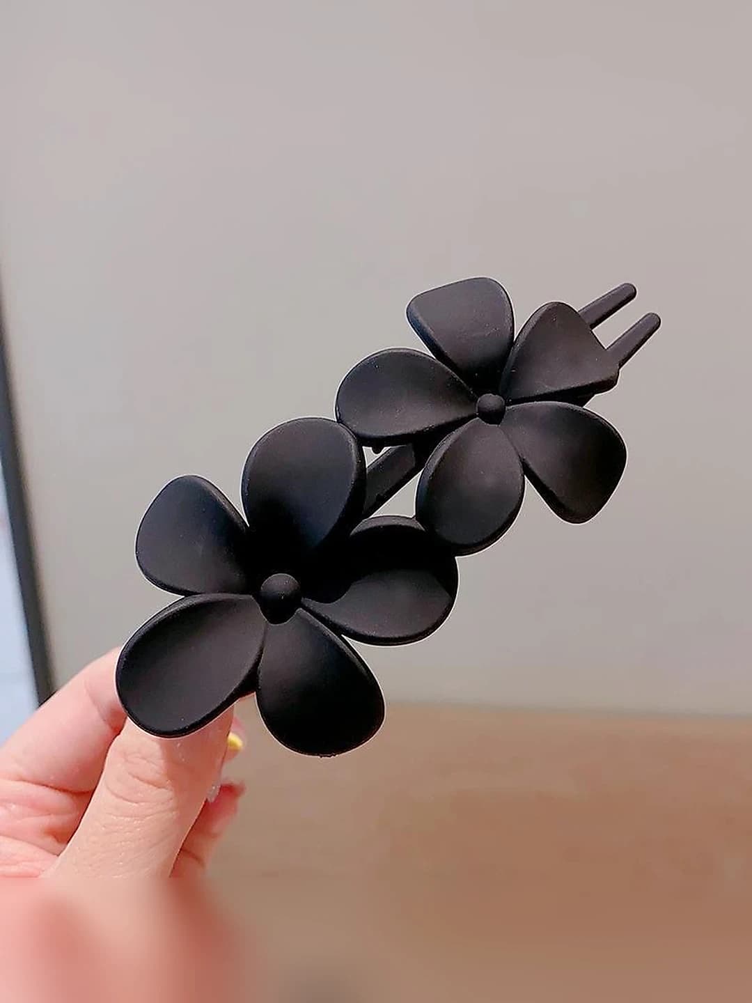 Black, without diamonds