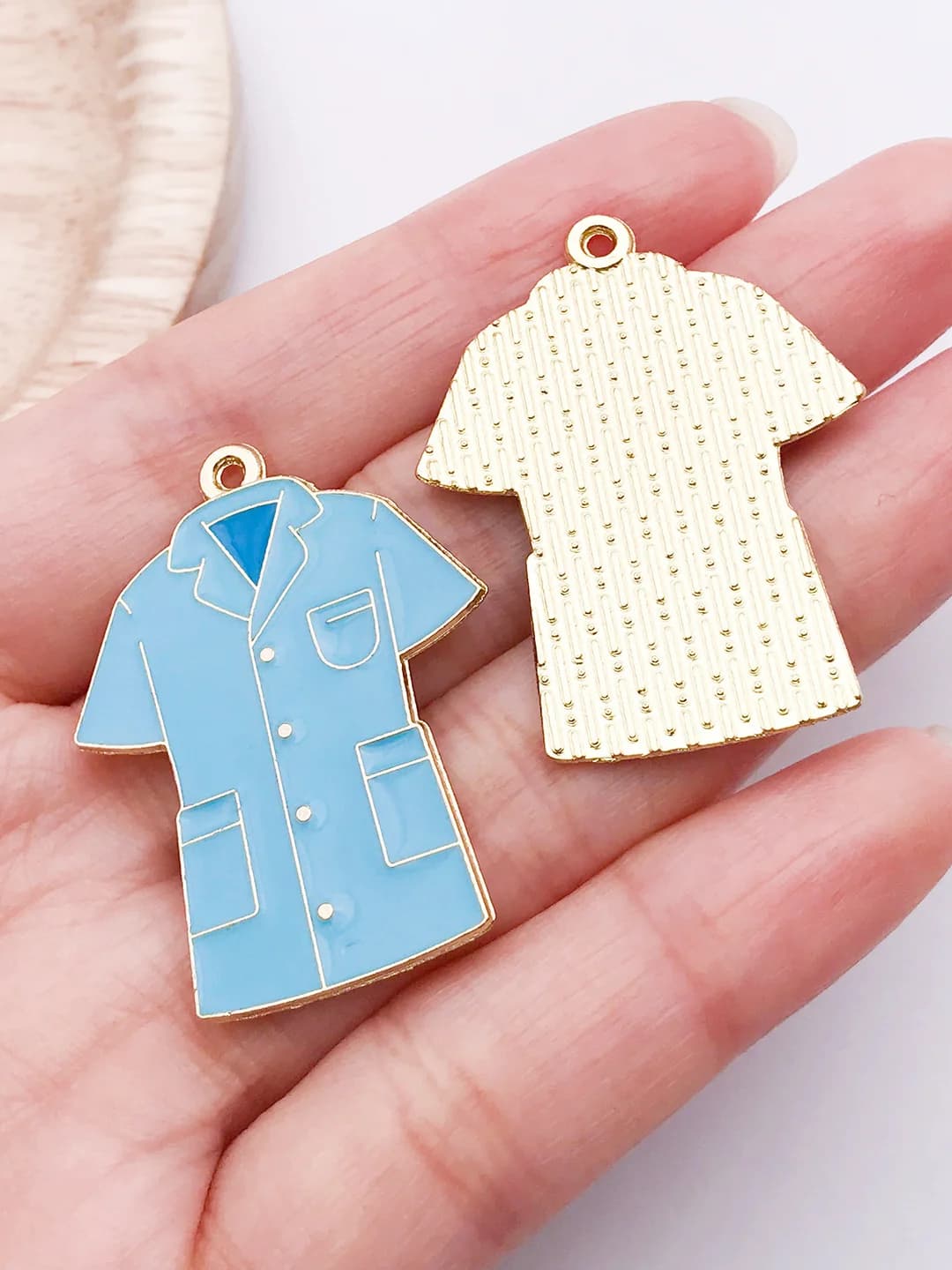 Blue nurse uniform 36x28mm