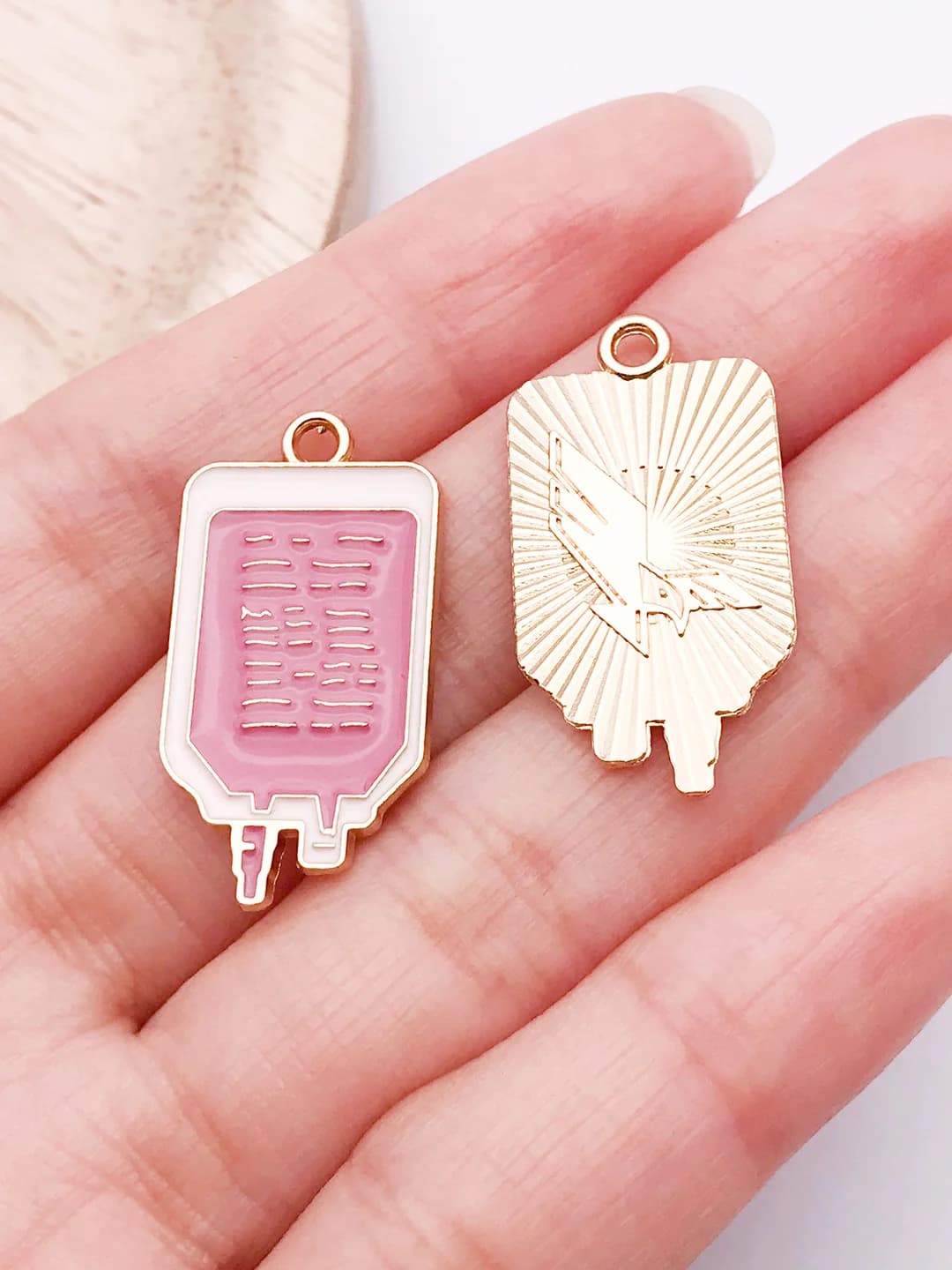 Pink IV drip 28x15mm