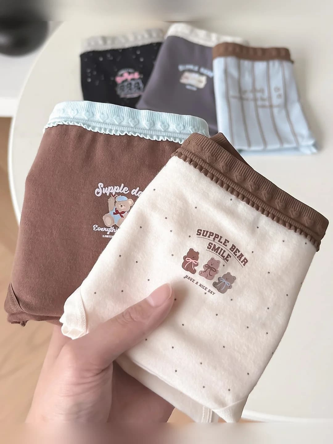 Women's underwear, autumn-winter, salt-tone brushed Kanele, coffee tone, little bear print, class A pure cotton, extended crotch, antibacterial, mid waist, all-season