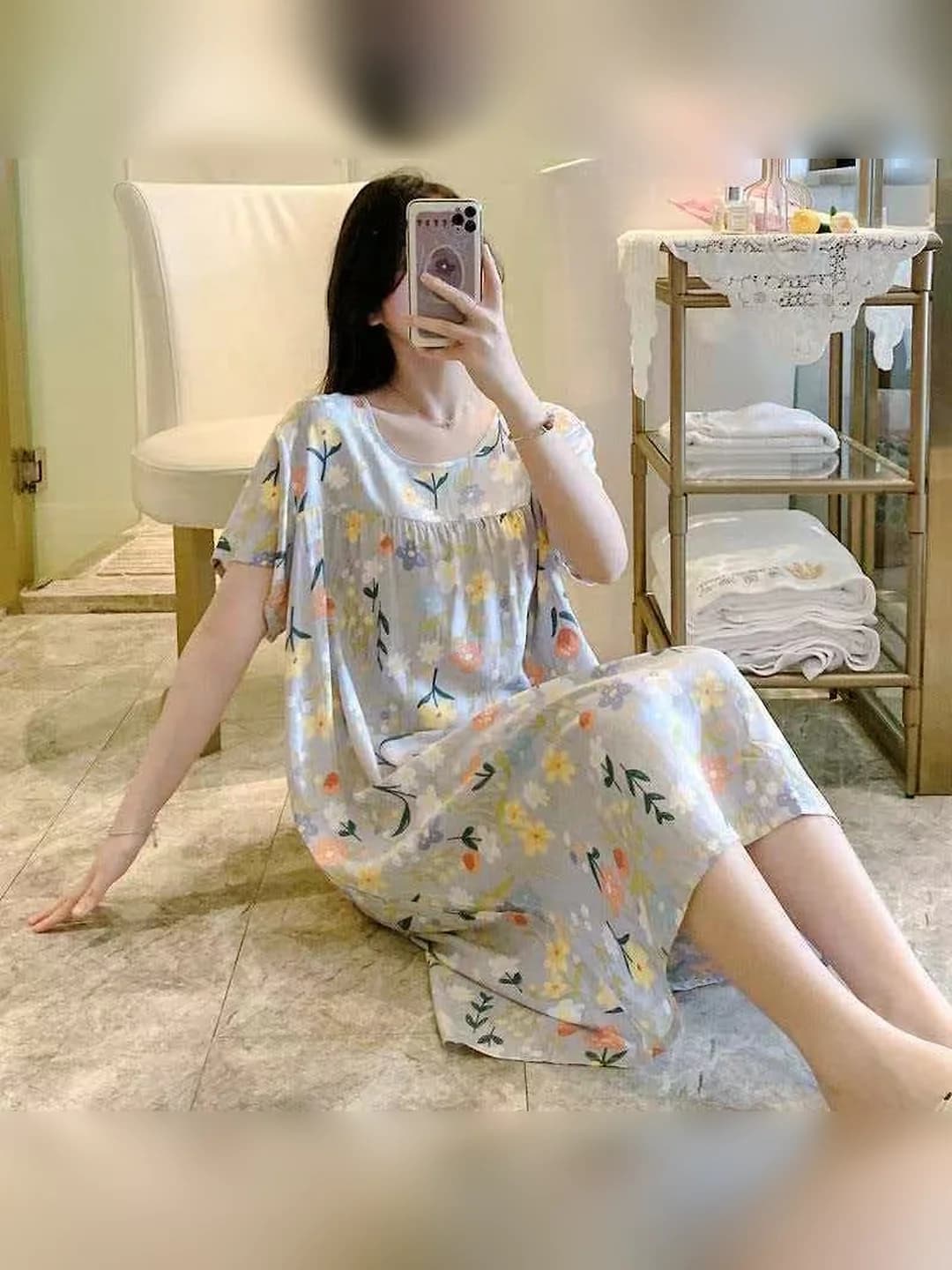 Large size, grey floral