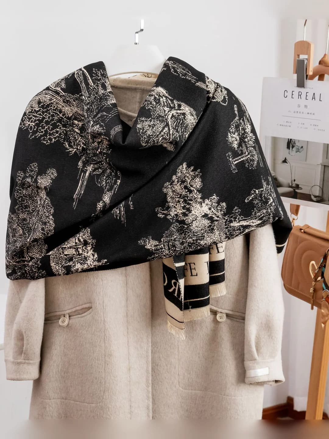 Women's Korean style jacquard large scarf for autumn-winter, warm, 71%–80% polyester, for air-conditioned offices