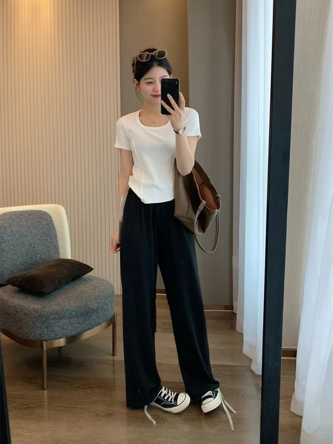 Women's summer t-shirt, short sleeve, regular shoulder, sweet-sensual style, slim fit, slimming, fishbone seam design, polyester 80%–90%, base layer